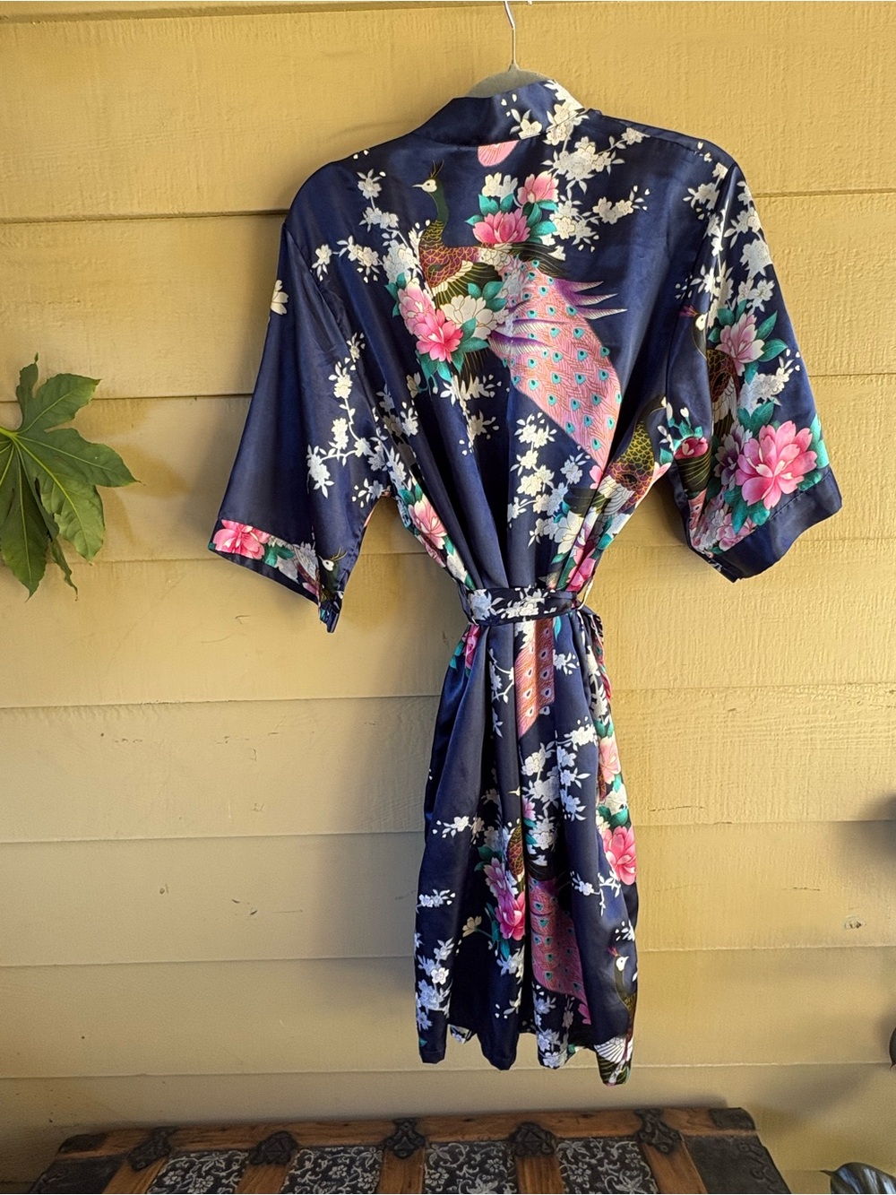 Source Unknown Navy Floral & Peacock Satin Kimono Robe